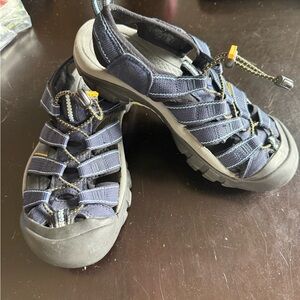 Keen Women newport H2 hike,water trail Shoe size 8